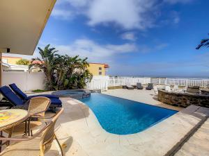 Πισίνα στο ή κοντά στο Hip Nautic ~ Luxury Beachfront Beach Home with Pool - Car Free Beach - 4071H