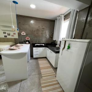 Bathroom sa STUDIO 305 | WIFI 600MB | RESIDENCIAL JC, um lugar para ficar.