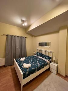 Katil atau katil-katil dalam bilik di 2 Bedroom flat in Leicester Square