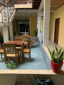 Χώρος καθιστικού στο LA DOLCE VITA FRANCOPHONE