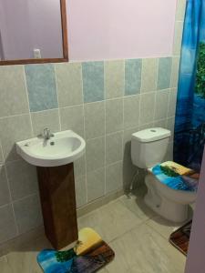 Ένα μπάνιο στο LA DOLCE VITA FRANCOPHONE