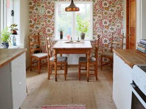 Η κουζίνα ή μικρή κουζίνα στο 8 person holiday home in HISHULT-By Traum +29 φωτογραφίες