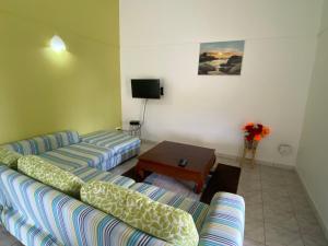 Ένα ή περισσότερα κρεβάτια σε δωμάτιο στο Appartement 2 chambres bord de mer - Trois-Îlets - FR-1-765-7