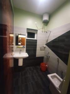 Vannituba majutusasutuses Rose Garden Enclave for Families & Executives +121 fotot