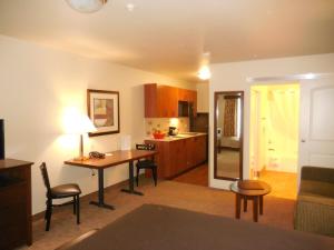 Gallery image of Aspen Suites Hotel Haines in Haines