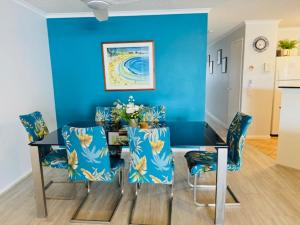 Istumisnurk majutusasutuses Serene 3BR Beachfront Retreat, Relax & Reconnect