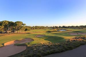 Golf v motelu nebo okolí