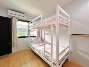 Dviaukštė lova arba lovos apgyvendinimo įstaigoje HDY 66 home