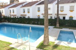 Πισίνα στο ή κοντά στο Top2Stay Aldea Blanca