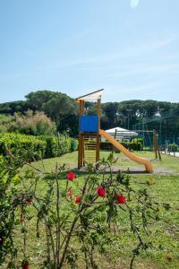 Ο χώρος παιχνιδιού για παιδιά στο Camping Village Bocca di Cecina