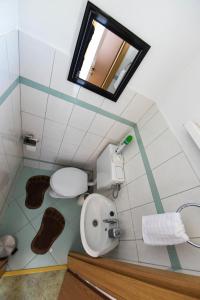 A bathroom at Apartment Matulji