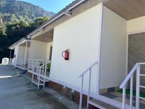 Nespecifikovaný výhled na hory nebo výhled na hory při pohledu z hotelu