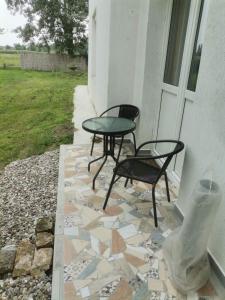 Patio nebo venkovní prostory v ubytování Apartman sa jakuzijem