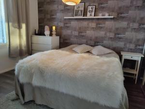 Postel nebo postele na pokoji v ubytování Nordic Style Home, 2 bedroom