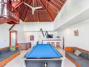 Biliár nebo kulečník v ubytování Villa Alamanda Canggu Bali