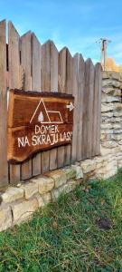 Certyfikat, podpis lub inny dokument wystawiony w obiekcie Domek na skraju lasu