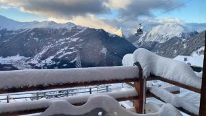 Foto sihtkohas Verbier asuva majutusasutuse B&B rooms within a modern family chalet with direct access to ski area in Verbier galeriist