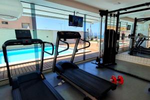 Fitness center at/o fitness facilities sa Flat 2 quartos, vista para o mar