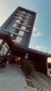 um grande edifício com um edifício com em Loft de Luxo na Vila Germânica em Blumenau