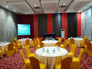 Televisor o centre d'entreteniment de Lorin Sentul Hotel