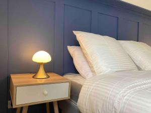 Giường trong phòng chung tại Le Daumesnil Apartment + Balcon 2BR 4/6peoples