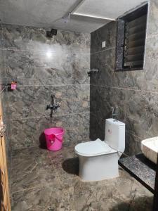 Koupelna v ubytování Chalobahills Farmstay Resort