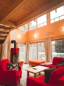 Area soggiorno di The Kaprun Edition - Luxury Chalets & Style Suites