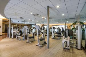 Santana Row Studio w Pool Gym 10 min to Google SFO-815的健身中心和/或健身设施
