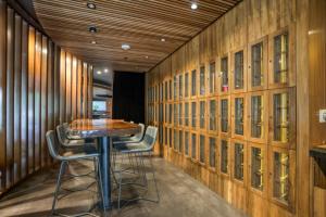 圣何塞Santana Row Studio w Pool Gym 10 min to Google SFO-815的相册照片