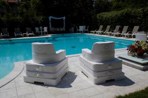 Bassein majutusasutuses JR Resort Logos Forte dei Marmi või selle lähedal