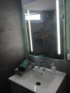 Een badkamer bij Casa mary