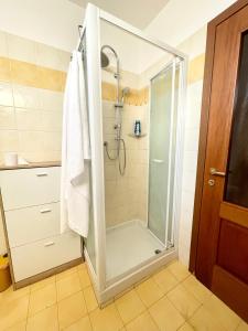 Koupelna v ubytování 4th FLOOR ROOMS stanze con bagno privato in appartamento condiviso