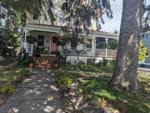 Sunny & Spacious Montclair NJ Apartment