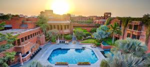 Het zwembad bij of vlak bij ITC Mughal, A Luxury Collection Resort & Spa, Agra
