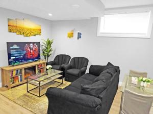 Fotografie z fotogalerie ubytování Cozy, Comfortable, Convenient - Your Ideal 2BR Stay v destinaci Saskatoon