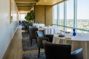 Restaurace v ubytování The Opus Westchester, Autograph Collection