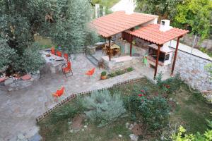 A garden outside Evaggelia Studios