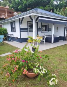 Aed väljaspool majutusasutust les tiny houses d'akapa