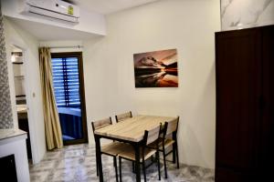 Φωτογραφία από το άλμπουμ του The Club Inn - Kamala Beach στην Παραλία Καμάλα