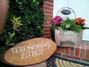 Fotografie z fotogalerie ubytování Ferienwohnung Elfriede v destinaci Papenburg