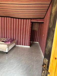 Postel nebo postele na pokoji v ubytování Jordan Rum Camp