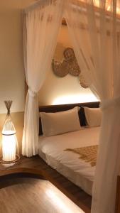 Ένα ή περισσότερα κρεβάτια σε δωμάτιο στο 覓思旅Miss inn