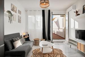Zdjęcie z galerii obiektu Dúplex estilo boho con increíble terraza y vistas al mar en Estepona - Las Abejeras 609 w mieście Estepona +36 zdjęć