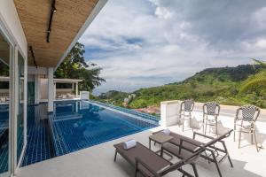 Bazén v ubytování Amala Grand Bleu Resort Hilltops - SHA nebo v jeho okolí