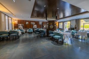 Restaurace v ubytování Lalla Doudja Hotel