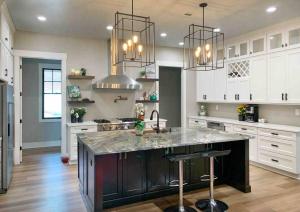 Η κουζίνα ή μικρή κουζίνα στο Waterfront 5BD/5BA Dock & 9P-Hottub