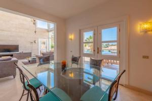 Afbeelding uit fotogalerij van Golf Luxury villa with private pool in Hurghada