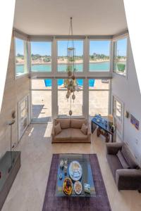 Afbeelding uit fotogalerij van Golf Luxury villa with private pool in Hurghada