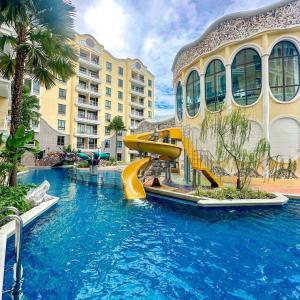 Swimmingpoolen hos eller tæt på Espana Jomtien Pattaya By Thita