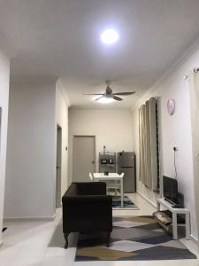 Istumisnurk majutusasutuses Homestay Taman Tiara Paka Full AC Free Wi-fi & COWAY